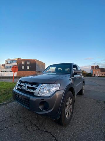 CLIMATISEUR NUMÉRIQUE MITSUBISHI PAJERO 4WD