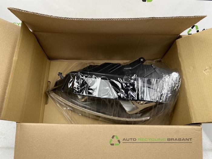 Phare droit d'un Volkswagen Golf, Autos : Pièces & Accessoires, Éclairage, Utilisé, 3 mois de garantie, Enlèvement ou Envoi