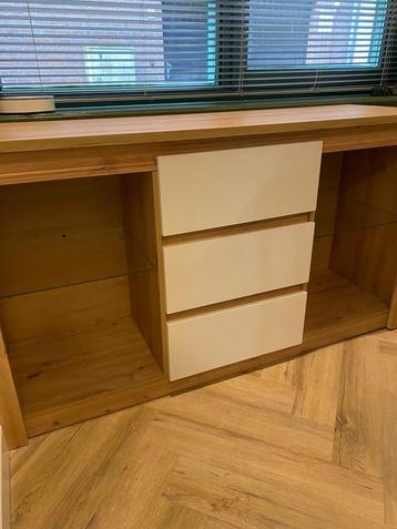 Eiken dressoir z.g.a.n.