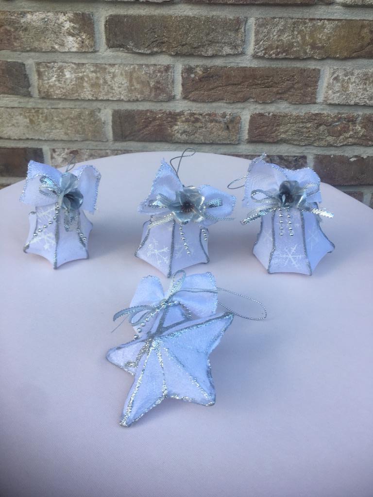 SET KERSTBOOM VERSIERING WIT / ZILVER, Ophalen of Verzenden, Zo goed als nieuw