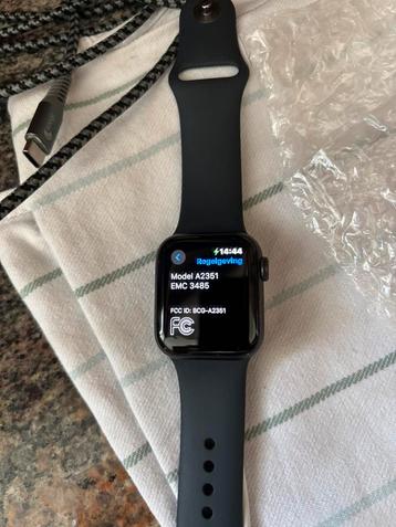 Applewatch Se zwart beschikbaar voor biedingen