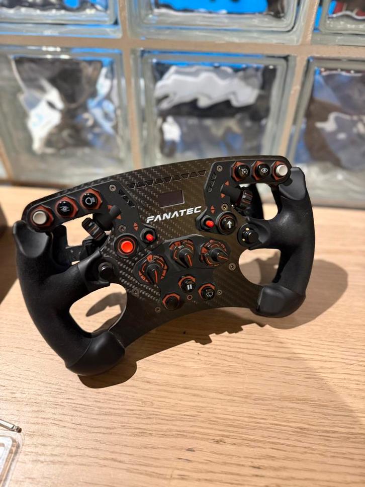 Fanatec ClubSport Steering Wheel Formula V2 X, Computers en Software, Joysticks, Zo goed als nieuw, Ophalen