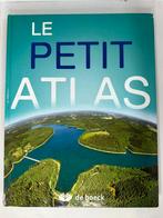 Le Petit Atlas - De Boeck Édition 2015 +cadeau, Boeken, Ophalen, Overige atlassen, 2000 tot heden, Zo goed als nieuw