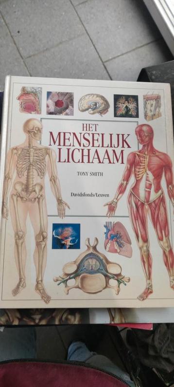 T. Smith - Het menselijk lichaam beschikbaar voor biedingen