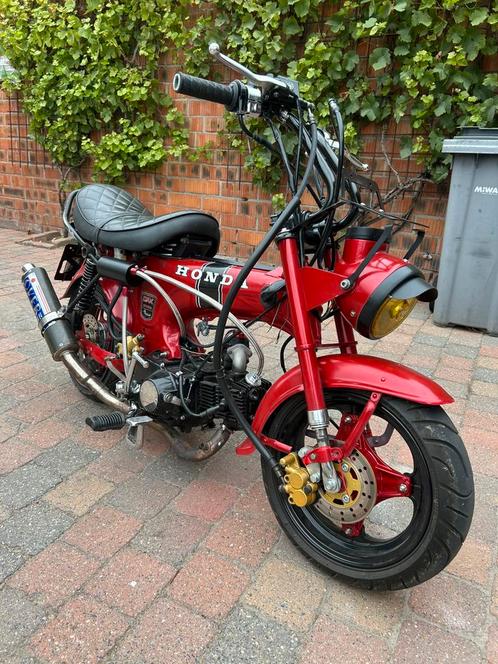 Dax b klasse 90cc, Fietsen en Brommers, Brommers | Honda, Zo goed als nieuw, Overige modellen, Klasse B (45 km/u), Ophalen