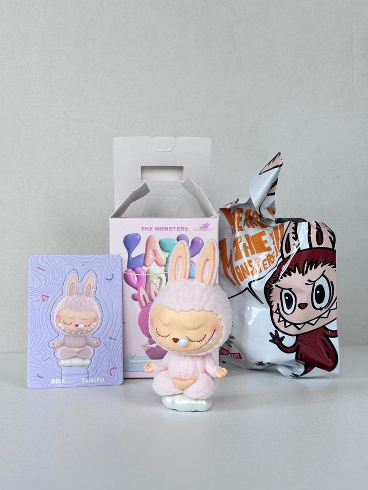 Lazy Yoga Labubu - Popmart - complet, parfait état, Collections, Jouets miniatures, Enlèvement ou Envoi