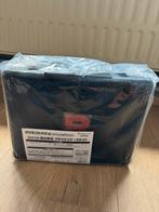 Glory of team rocket briefcase., Ophalen of Verzenden, Zo goed als nieuw, Boosterbox