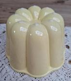 Brocante lichtgele puddingvorm, Antiek en Kunst, Ophalen of Verzenden