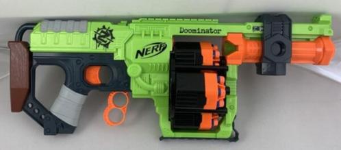 Nerf Gun Blaster ZombieStrike Dominator avec 24 fléchettes, Enfants & Bébés, Jouets | Extérieur | Jeu d'action, Utilisé, Envoi