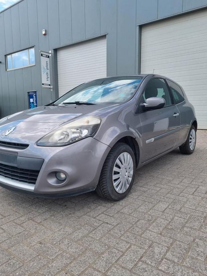 Renault Clio 1.2 Benzine Bwj. 2011, Auto's, Renault, Bedrijf, Clio, Benzine, Ophalen