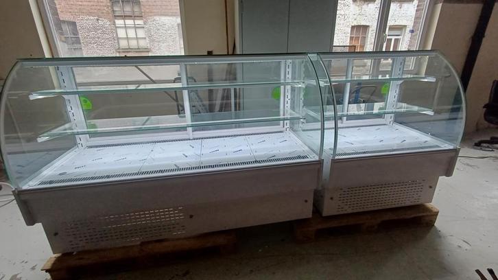 2 Comptoirs vitrines réfrigérés pâtisserie (verre courbé), Articles professionnels, Horeca | Équipement de cuisine, Refroidissement et Congélation