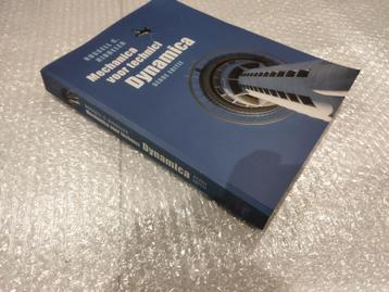 Mechanica voor technici - Dynamica - Russel C Hibbeler, Boeken, Studieboeken en Cursussen, Ophalen of Verzenden, Gelezen, Hoger Onderwijs
