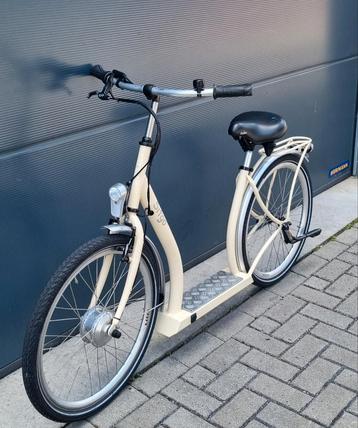 Sitgo Creme White step bike beschikbaar voor biedingen
