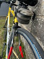 Velo de course a vendre, Fietsen en Brommers, Fietsen | Racefietsen, Minder dan 10 versnellingen, Gebruikt, Heren, Overige maten