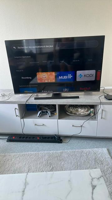 edenwood ED43E05UHD-VE 220-240V ~ 50Hz. 75W, Ophalen, Zo goed als nieuw