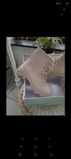 Bottines en nubuk, Ophalen of Verzenden, Zo goed als nieuw, Beige