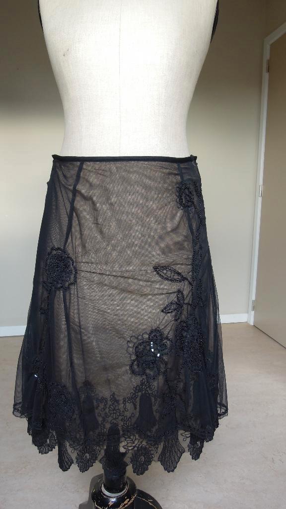 NIEUWSTAAT feestrok Essentiel. NIEUW avondtasje Olga Berg, Vêtements | Femmes, Costumes de carnaval & Vêtements de fête, Comme neuf