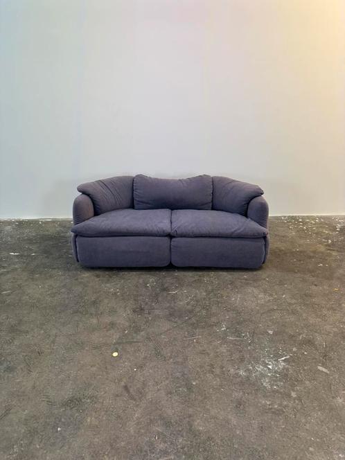 Saporiti Confidential sofa tweezits paars, Huis en Inrichting, Zetels | Zetels, Gebruikt, Ophalen