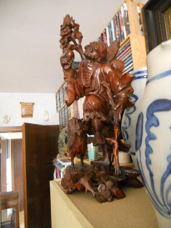 Beeld in Rozenhout handsculptuur, Antiek en Kunst, Kunst | Niet-Westerse kunst, Ophalen