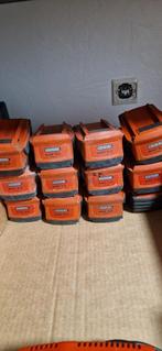 Hilti batterijen 22 Volt 5,2 en 8Ah + opladers, Ophalen of Verzenden, Zo goed als nieuw