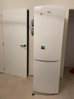 Le réfrigérateur gratuit ,fonctionne, l’intérieur est abîmé, Ophalen, Gebruikt