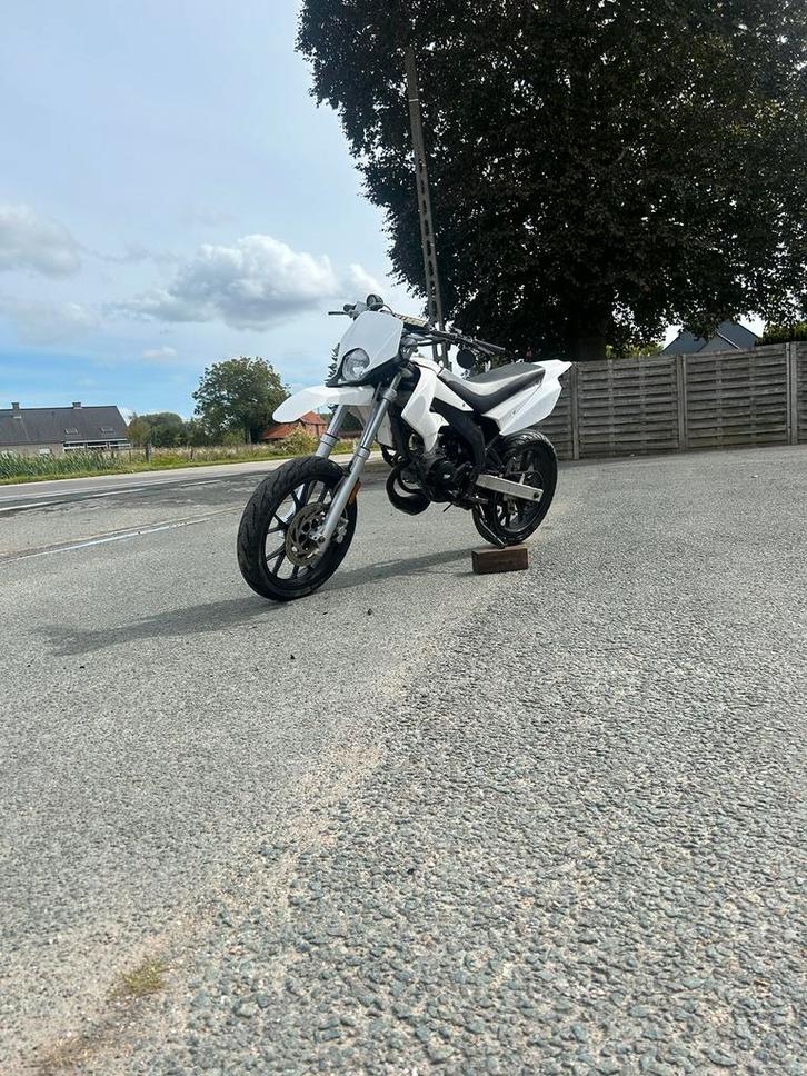 Derbi senda, Fietsen en Brommers, Brommers | Derbi, Gebruikt, Klasse B (45 km/u), Ophalen