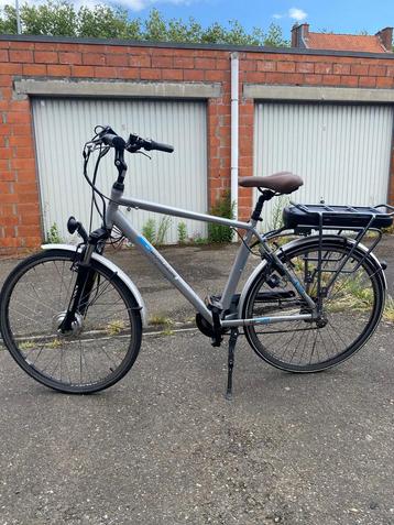 ELEKTRISCHE HEREN FIETS MINERVA GRATIS LEVERING beschikbaar voor biedingen