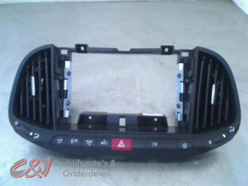 Luchtrooster Dashboard van een Fiat Doblo beschikbaar voor biedingen