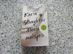 nr.95 - Mooie meisjes - Karin Slaughter - thriller, Boeken, Thrillers, Ophalen of Verzenden