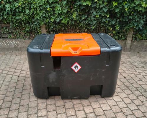 Mobiele Brandstoftank 400 LITER Diesel Mazout met Pomp 12V, Doe-het-zelf en Bouw, Overige Doe-Het-Zelf en Bouw, Zo goed als nieuw