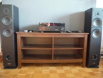 Yamaha RX-V477 Home Theatre-versterker + NS-F160-luidspreker beschikbaar voor biedingen