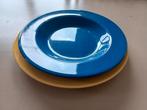 Borden, felgekleurd, Huis en Inrichting, Gebruikt, Keramiek, Ophalen of Verzenden, Bord(en)