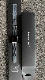 Apple Watch Nike series 6, Handtassen en Accessoires, Ophalen of Verzenden, Gebruikt, Zwart, IOS