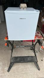 Diepvries of frigo, Elektronische apparatuur, Vriezers en Diepvrieskisten, Ophalen, Zo goed als nieuw