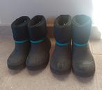 2 paar sneeuwlaarzen maat 26/27, Enlèvement ou Envoi, Comme neuf