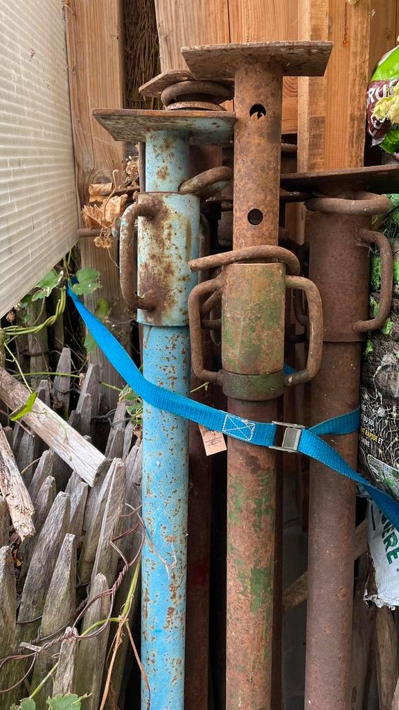 Stutten voor bouw, Doe-het-zelf en Bouw, Metalen, Gebruikt, IJzer, Ophalen