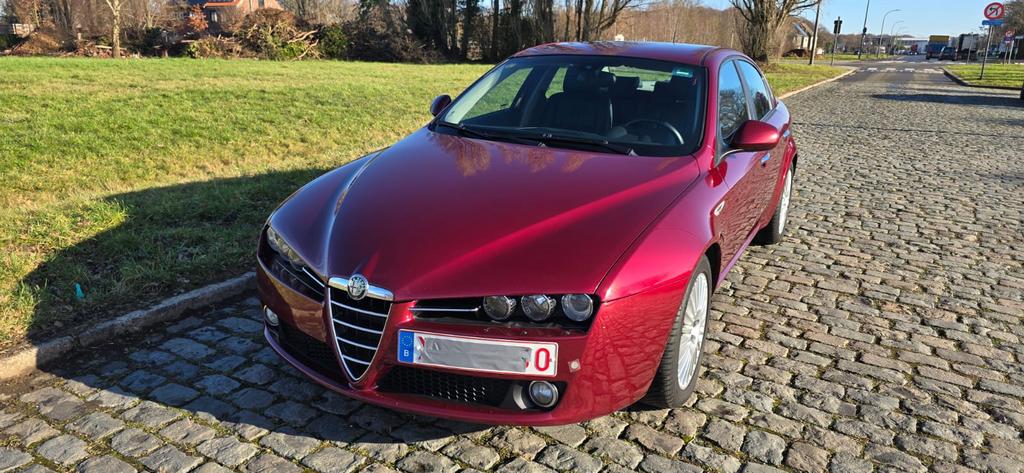 Alfa romeo 159, Autos, Alfa Romeo, Particulier, Diesel, Rouge, Enlèvement