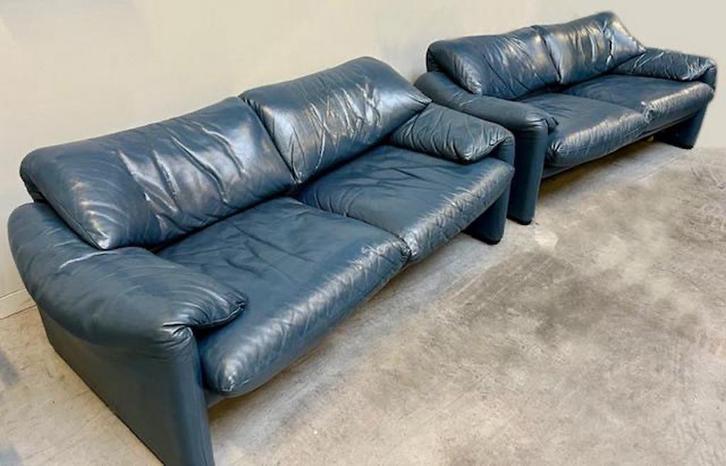 Cassina 2x 2zit blauw, Huis en Inrichting, Zetels | Zetels, Gebruikt, Rechte bank, Tweepersoons, 150 tot 200 cm, 75 tot 100 cm