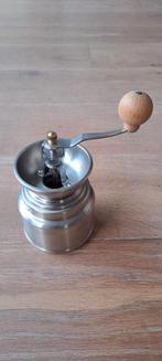 Koffiemolen, Ophalen