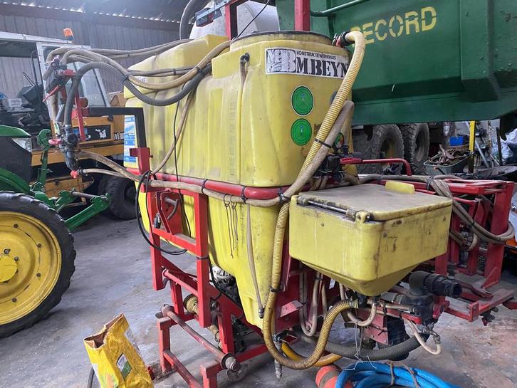 Veldspuitmachine  vraagprijs  1880 €, Zakelijke goederen, Landbouw | Werktuigen, Akkerbouw, Gewasbescherming en Bemesting, Ophalen