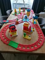 vrolijk treinspoor met allerlei extra stations, Kinderen en Baby's, Gebruikt, Rij- of Hobbelspeelgoed, Ophalen