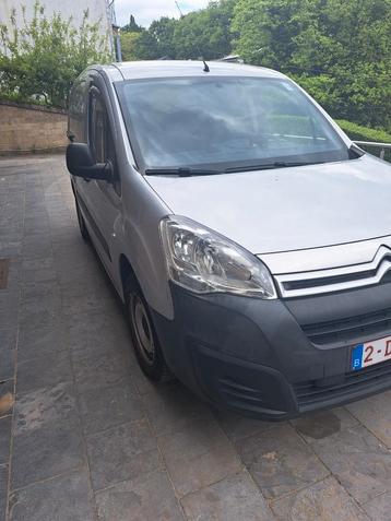 Très bel utilitaire Citroën Berlingo. 2016, 85.000km., 4 portes, Boîte manuelle, Particulier, Essence
