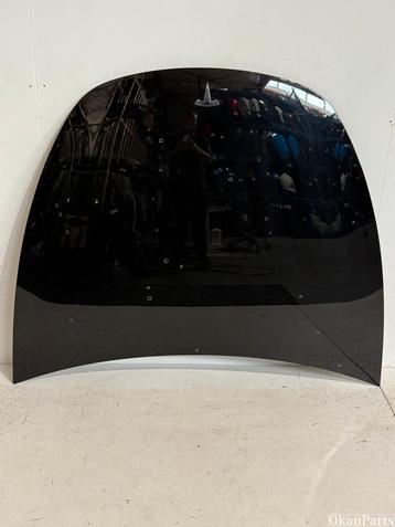 Tesla Model Y motorkap beschikbaar voor biedingen