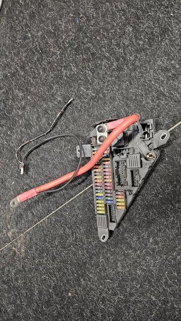 Zekeringkast BMW 5 / 6 serie E6x 61149138830 8139830 beschikbaar voor biedingen