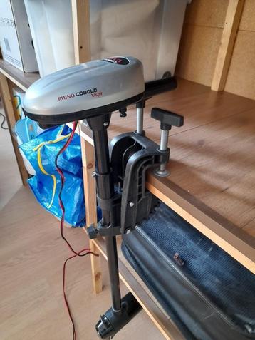 12 Volt buitenboordmotor als nieuw voor goed bod beschikbaar voor biedingen