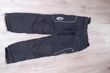 Pantalon moto beschikbaar voor biedingen