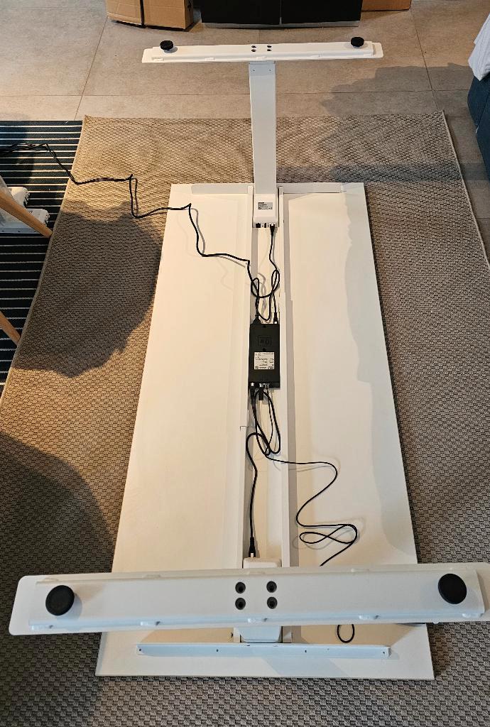 Bureau électronique assis 180x80 cm Linak smart, Maison & Meubles, Bureaux, Comme neuf, Bureau, Électrique, Réglable en hauteur