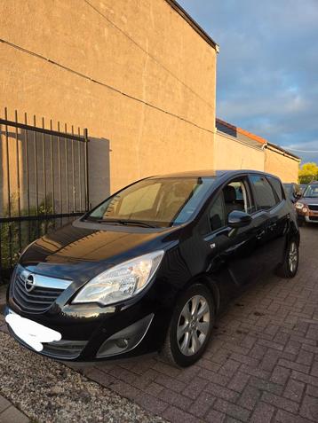 Te koop: Mooie Opel Meriva – Benzine – Slechts 98.000 km  beschikbaar voor biedingen