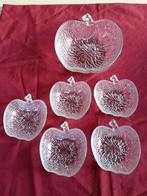 5 glazen kleine kommen en 1 grote kom in appelvorm, Enlèvement ou Envoi, Comme neuf, Verre, Récipient(s)