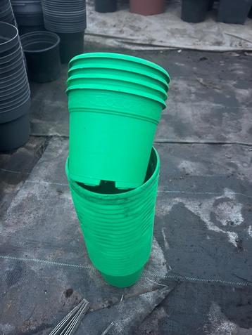 Kweekpotten mooie groene bloempotten 13 cm beschikbaar voor biedingen